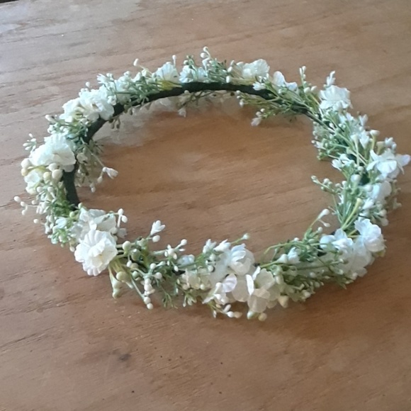 Accessories - NWOT Flower Crown